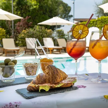 Serenella 3* سيرمِيوني